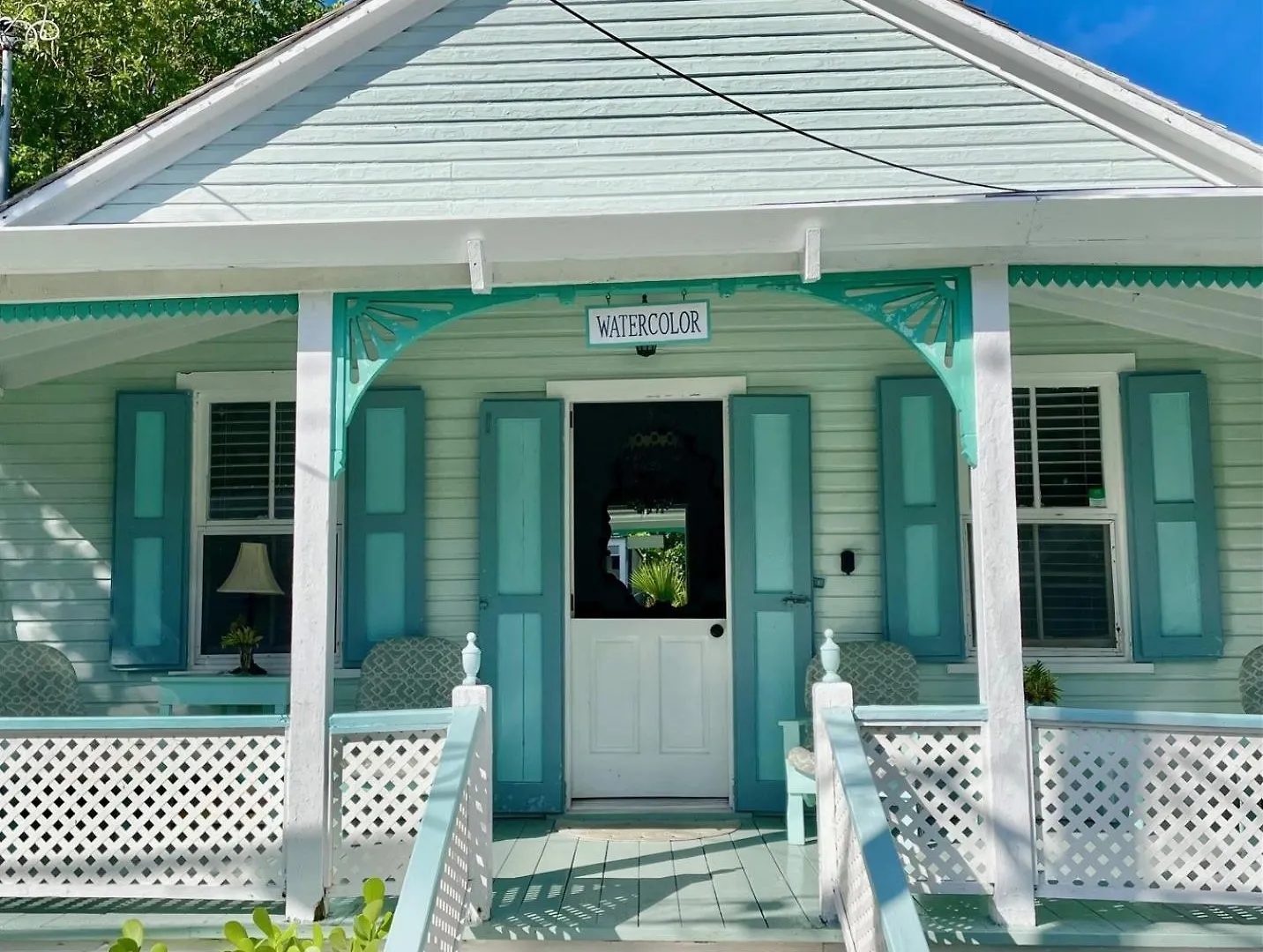 بيت للعطل Watercolor Home Dunmore Town